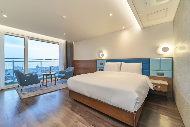 Bedroom 4, JN Park Hotel, Jung