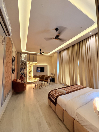 Bedroom 2, Hotel Q Green, Nalbari