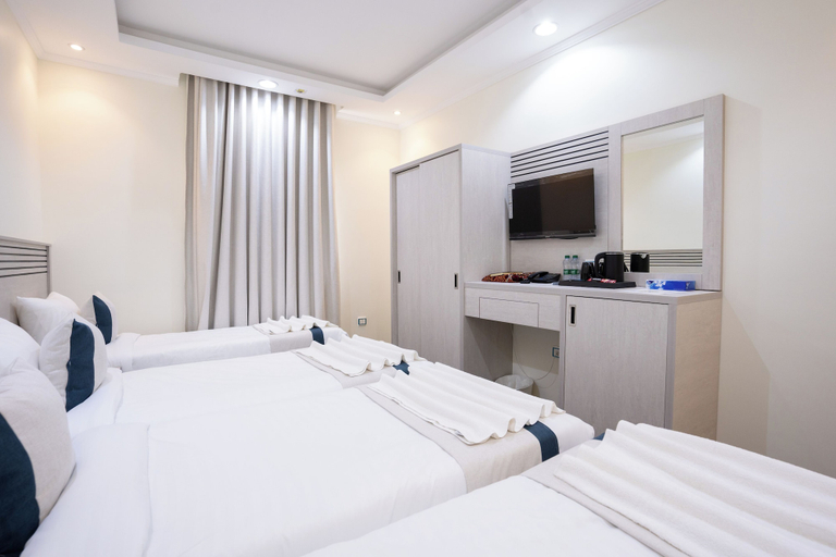 Bedroom 4, Orvana Thakher Hotel, Makkah