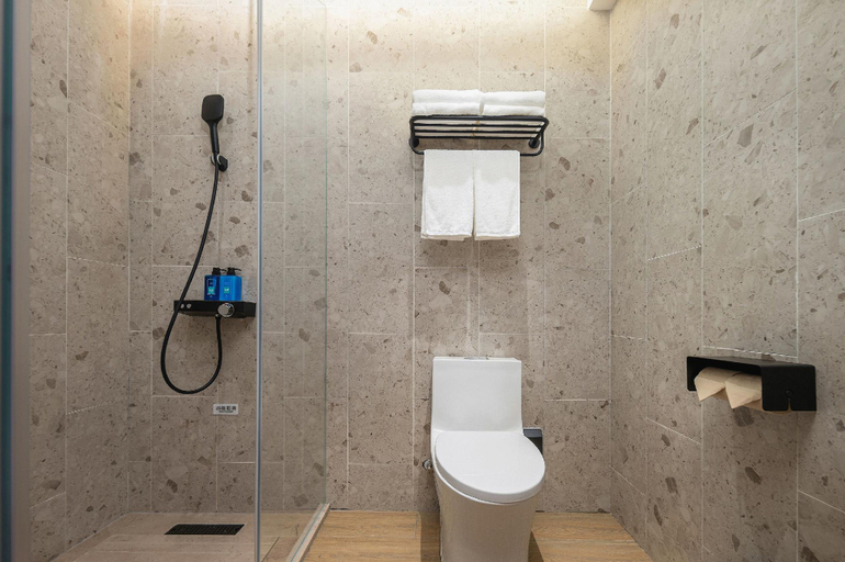Bathroom 3, Nihao Hotel Chengdu Panda Base Jinhua Temple Metro Station, Chengdu