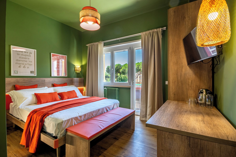 Bedroom 4, Notte Ai Colli, Roma