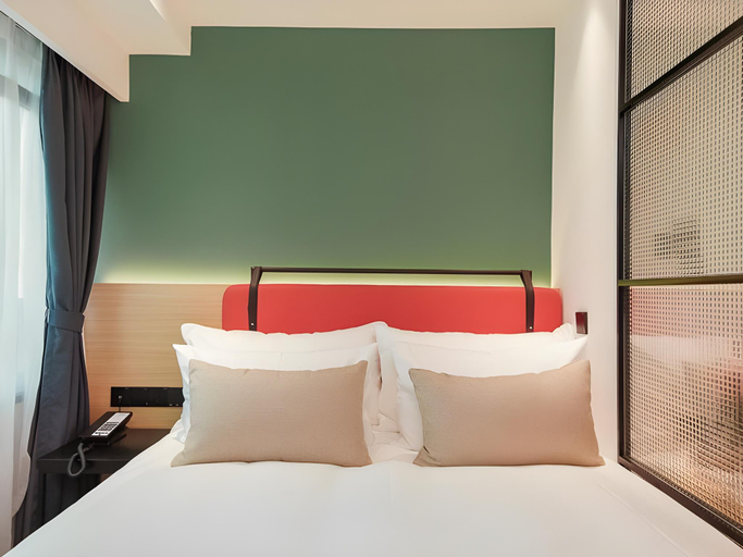 Bedroom 2, Campanile Hotel Shanghai Xujiahui Gymnasium Metro Station, Shanghai