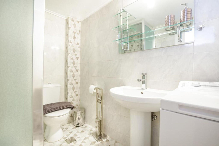 Room 3, Kalamata Coastal Charm Modern Seaside Escape, Peloponnese
