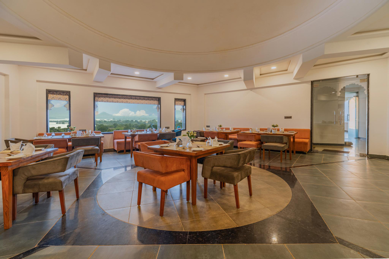Food & Drinks 4, Traavista Aravali Mahal - Luxury Lake View Heritage Resort, Udaipur