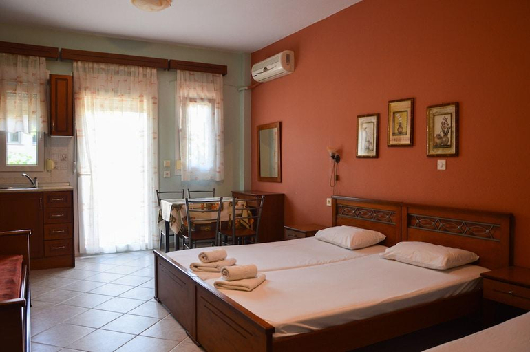Bedroom 4, Vergina, East Macedonia and Thrace