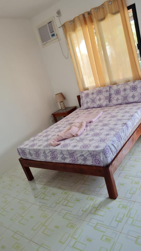 Bedroom 3, Babas Guesthouse, Moalboal
