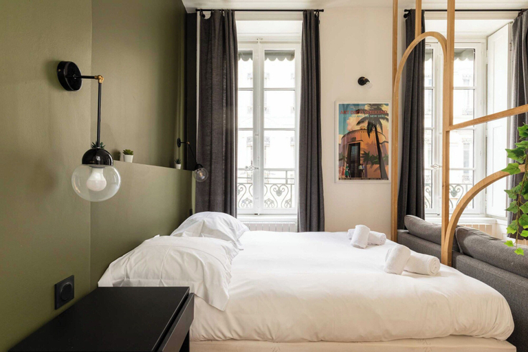 Bedroom 2, Dify Nid Douillet - Bellecour, Rhône