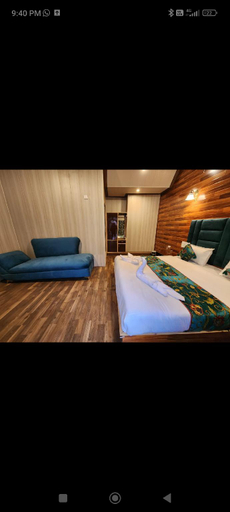 Others 5, Grand Nishat Hotel, Srinagar