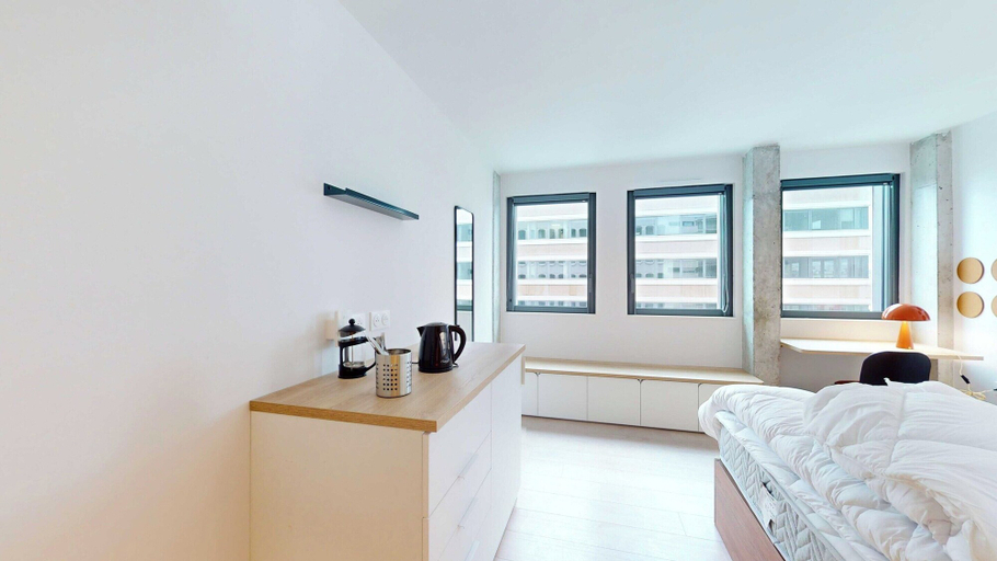 Room 4, Room 1211 in a Premium Residence- Sport/laundry, Paris