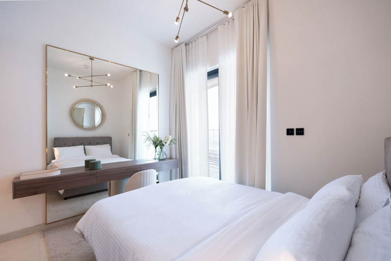 Bedroom 5, Aesthetic 2BR Luxury Living in B. Bay, Dubai