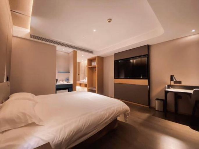 Bedroom 2, National Jade Hotel, Beijing