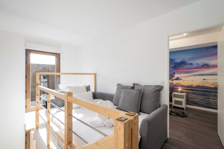 Room 5, Modern apartment -1BR- 4P- Montreuil, Seine-Saint-Denis