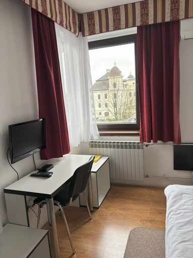 Bedroom 3, Hotel Park, Našice