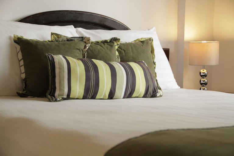 Bedroom 2, Albrook Inn, Panamá
