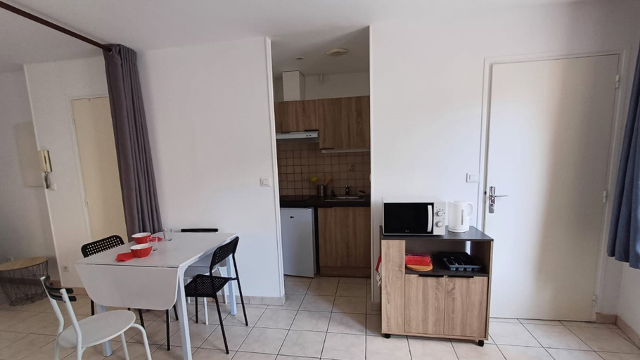 Room 5, Le Coin du Palan Chateauroux Hyper Centre, Indre