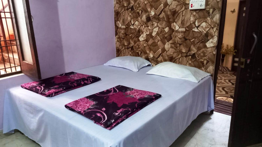 Bedroom 2, Mother Hostel, Chandauli