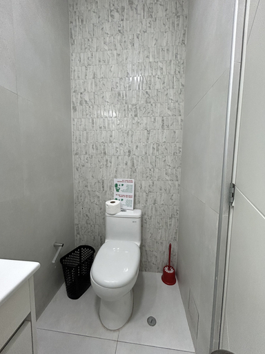 Bathroom 3, Casa Águila y Condor, Lima