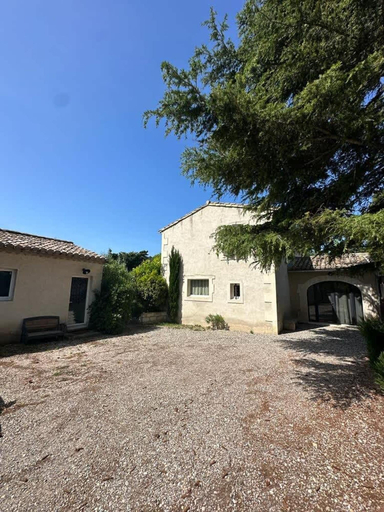 Room 2, Charming Villa With AC in Alpilles, Bouches-du-Rhône
