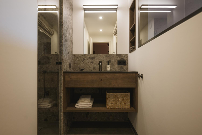 Bathroom, Agrad Chalets, Rosenheim