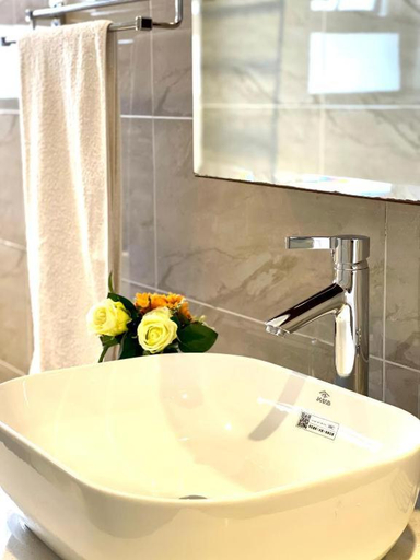 Bathroom 4, Rivonia Guest House, City of Johannesburg