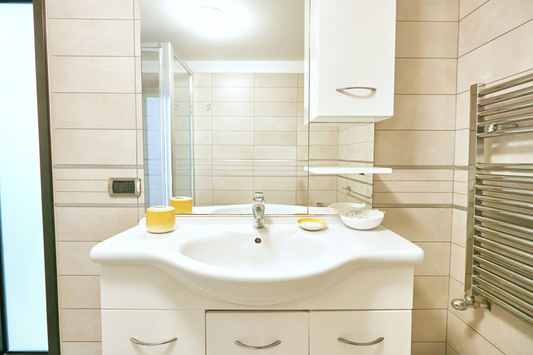 Bathroom 5, Design Studio Duplex at National Museum, Napoli