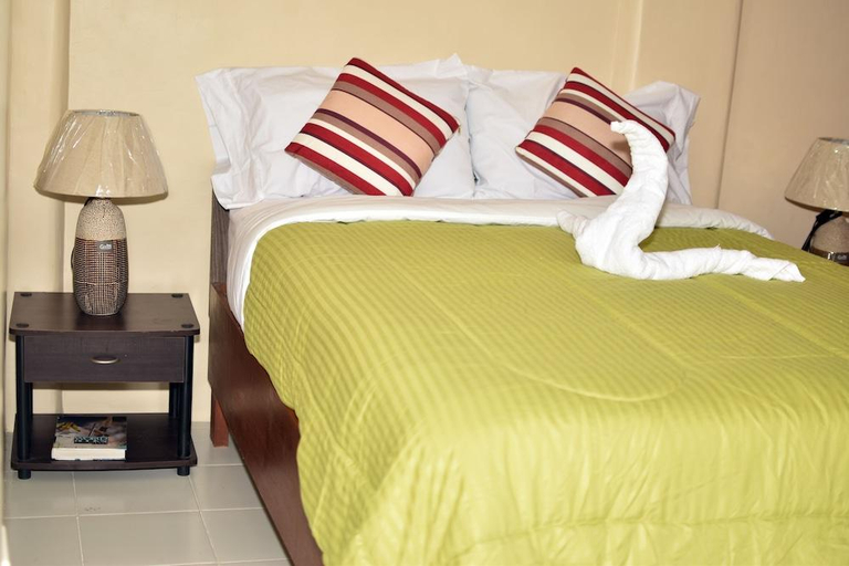 Bedroom 3, Ashley and Bill's Suites 'N Garden Hotel and Vacation Homes, Carcar
