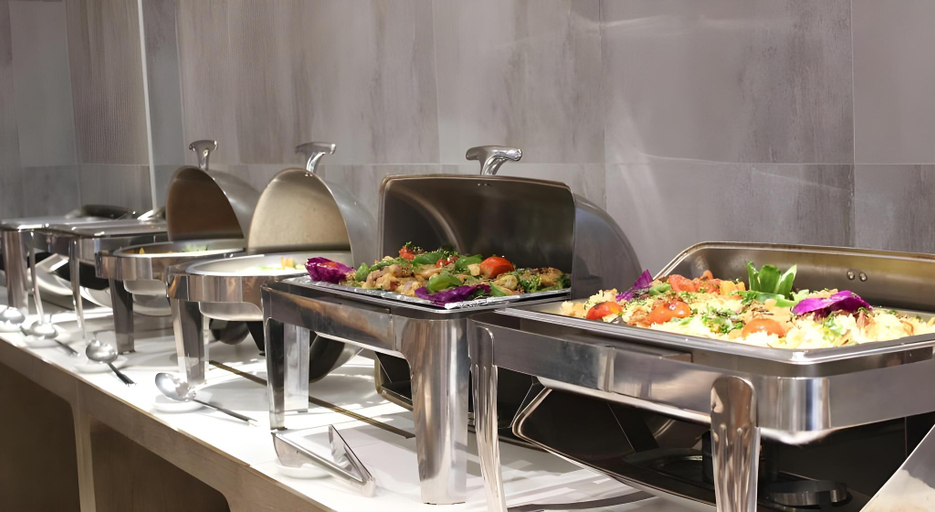 Food & Drinks 5, The Airport Hotel, Seeb