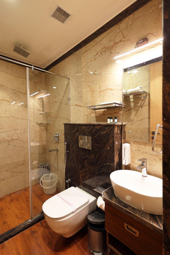 Bathroom 3, THE ELEGANCE, Varanasi