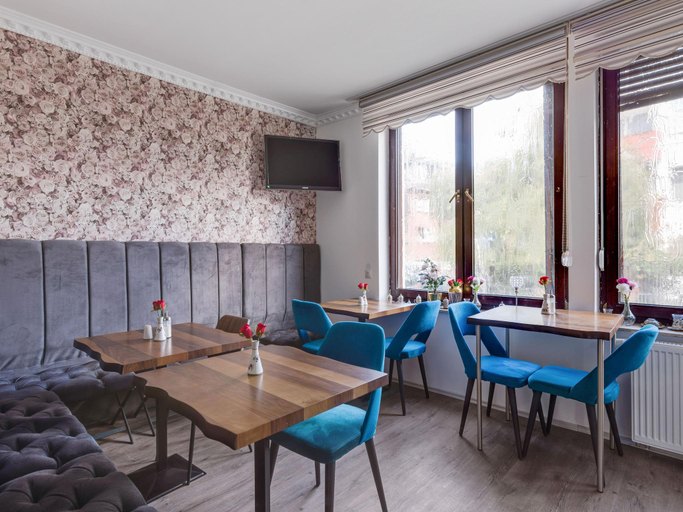 Food & Drinks 4, Apartment in Oberhausen near a Lake, Oberhausen