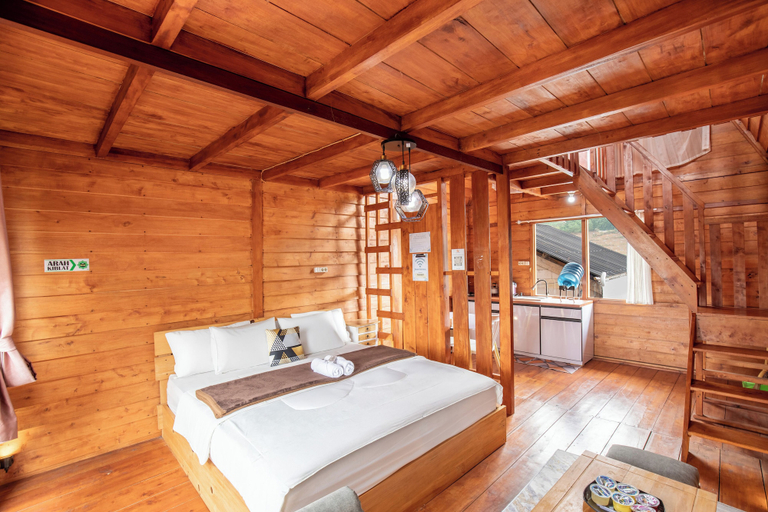 Bedroom 3, Diamond Cabin House, Wonosobo