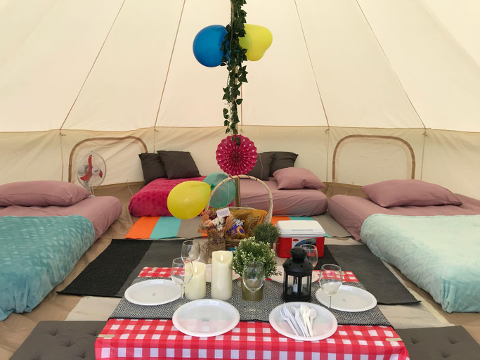 Others 5, Glamping kaki-Singapore-Superior Large Bell Tent, Singapura