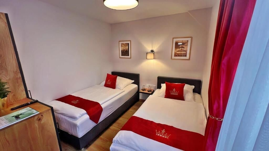 Bedroom 4, Zu den drei Kronen, Offenbach