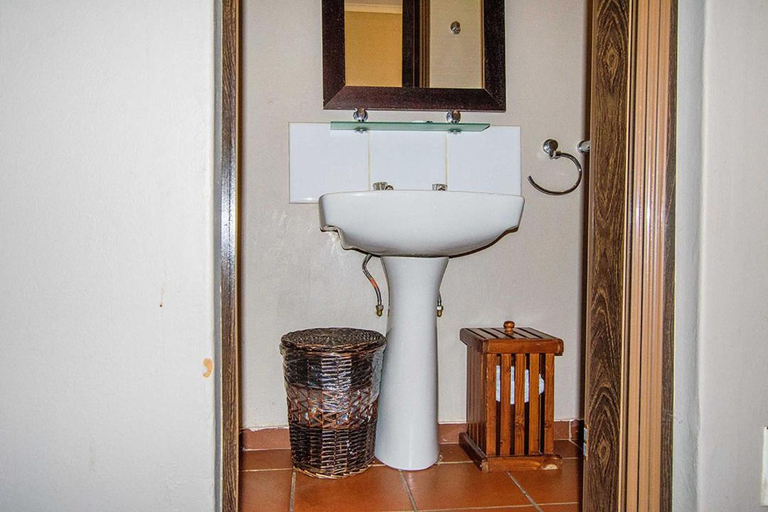 Bathroom 2, RIETONDALE LODGE, City of Tshwane