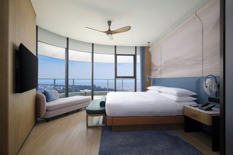Bedroom 3, Beihai Marriott Resort, Beihai