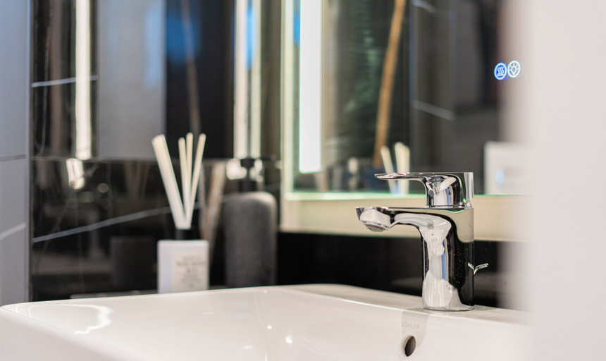 Bathroom, Stylish 1BR at Me Do Re | Panoramic View + Parking, Dubai