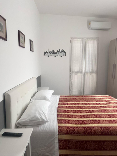 Bedroom 3, ALO ALO ALBERGO, Pavia