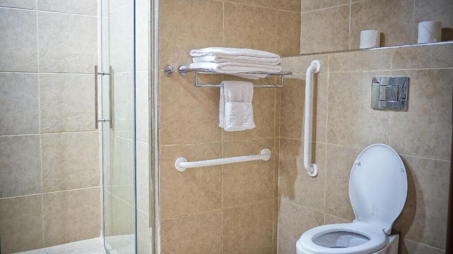 Bathroom 4, FAIRWAYS HOTEL KISUMU, Kisumu Central