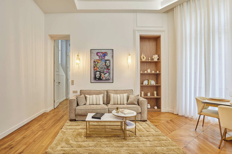 Living area 5, Saint Honore Luxury Apartment With AC, Paris