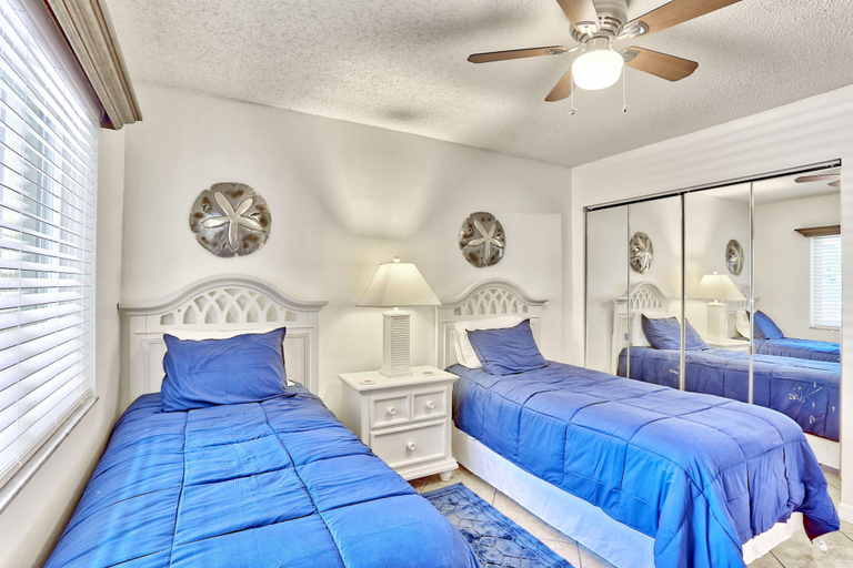 Bedroom, Land's End 6-203 Beach Front, Pinellas