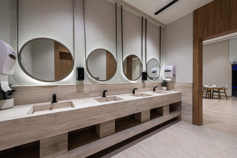 Bathroom 5, Voyage Hotel, Riyadh