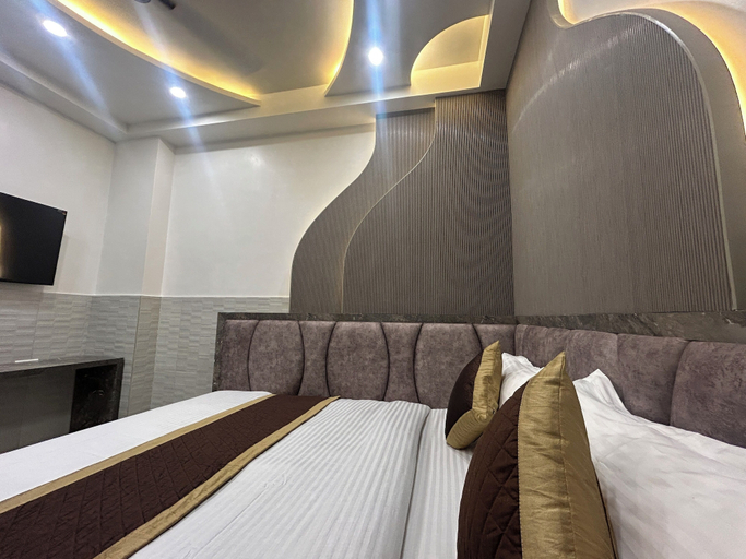Others 5, Hotel Shree Guru, Delhi