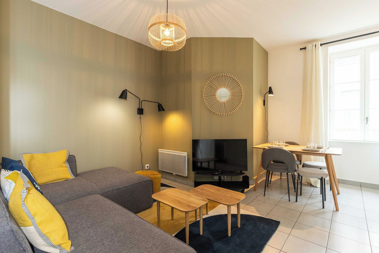 Living area 5, Dify Berthelot - Jean Mace, Rhône