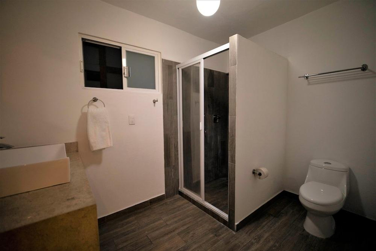 Bathroom 5, Hotel Grand Vista Cuernavaca, Huitzilac