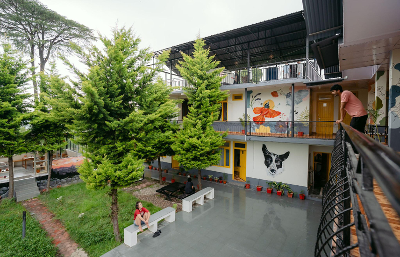 Public Area 2, The Hosteller Bir, Kangra