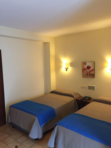 Bedroom 3, Hotel Nuevo Cachalote, Pontevedra