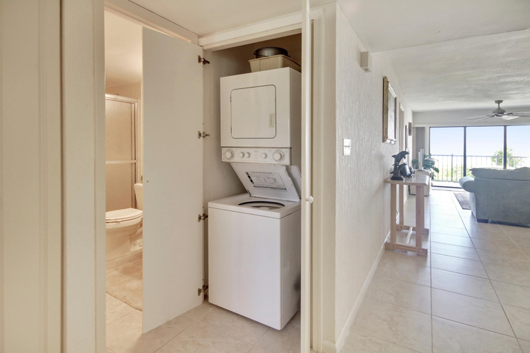 Bathroom 5, Land's End 8-303 Beach Front, Pinellas