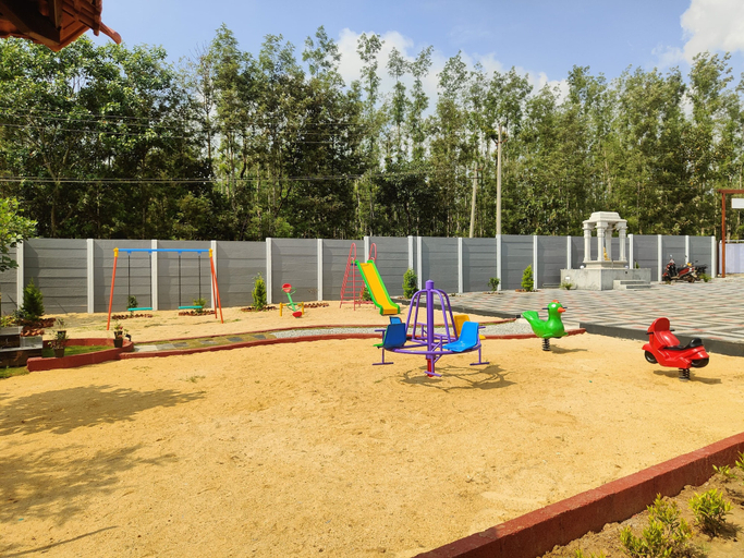 Garden, Mountain Peak Resort, Hassan