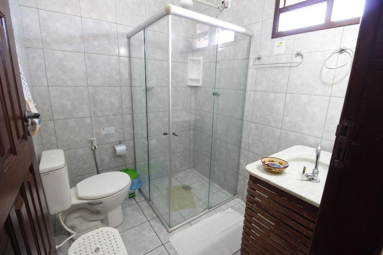 Bathroom, Jacuma´s Lodge Hotel, Conde