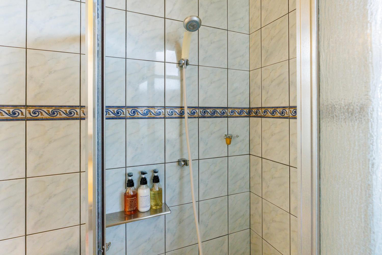 Bathroom 3, Nalu Mele Resort, Motobu