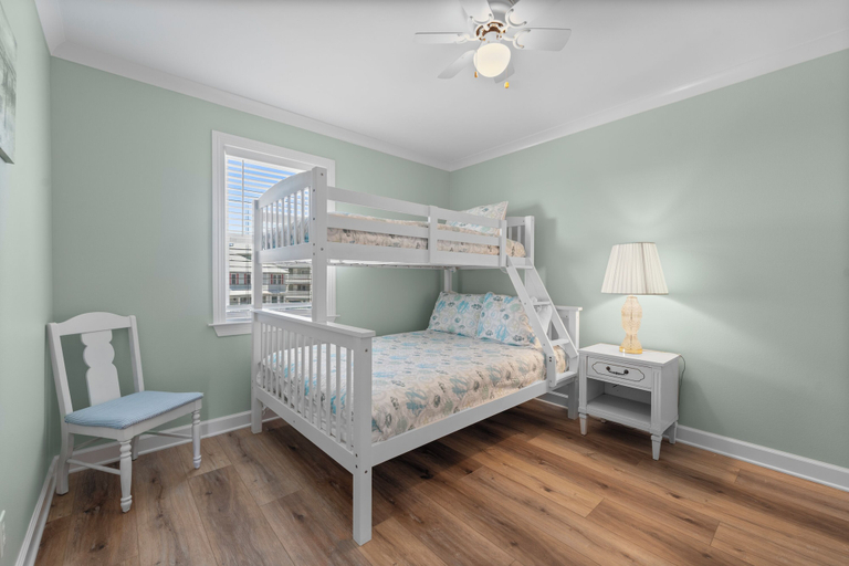 Bedroom 2, About Time, Baldwin